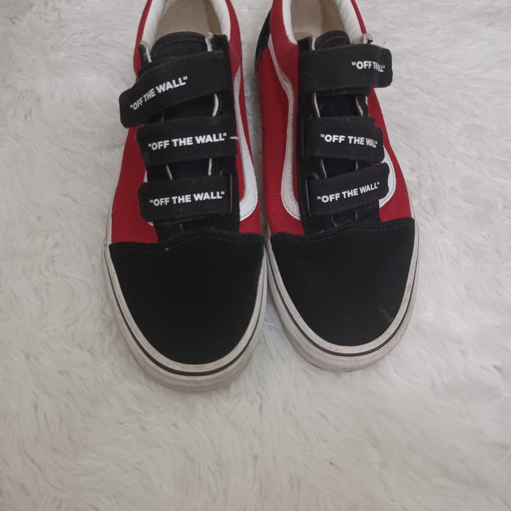 Vans - Picture 2 of 3